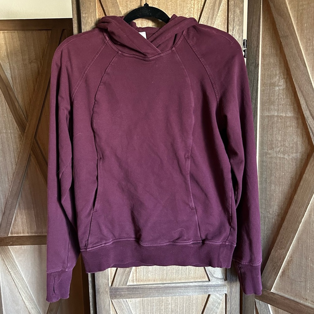 Lululemon women’s pullover hoodie size 4